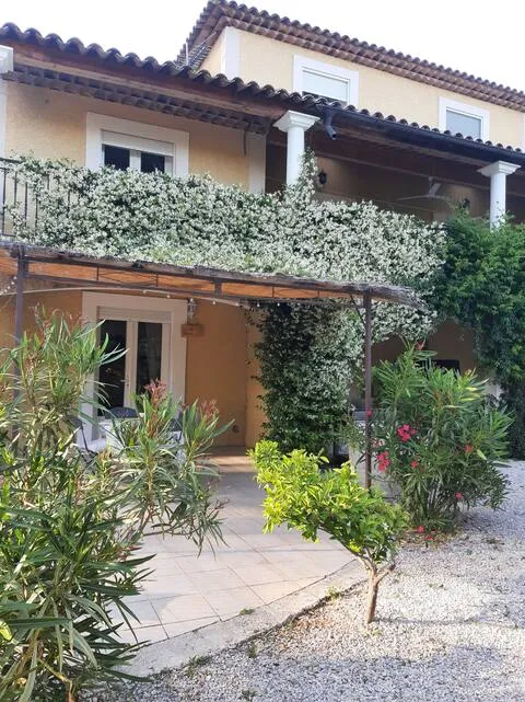 Facade en fleur